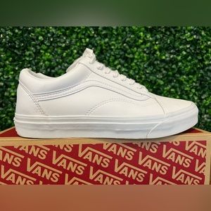 Vans Old Skool - all white - leather tennis shoes
